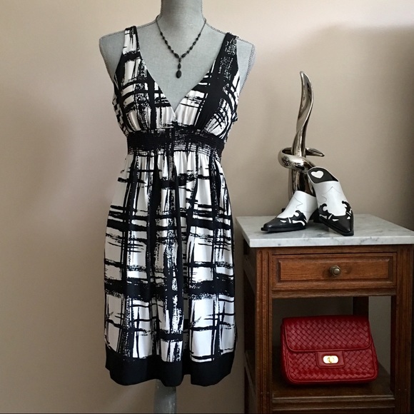 Cool and Comfy Dress 😎 - Picture 1 of 5